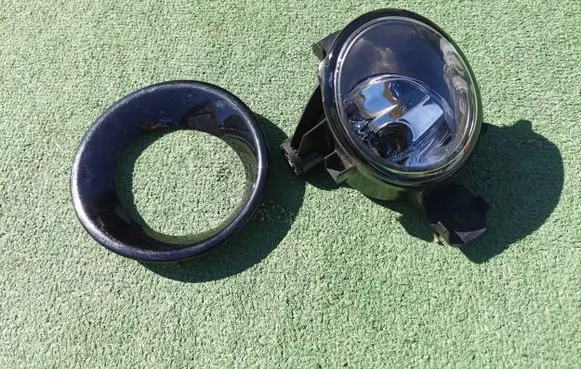 BMW X3 E83 Front fog light trim/grill 3416220