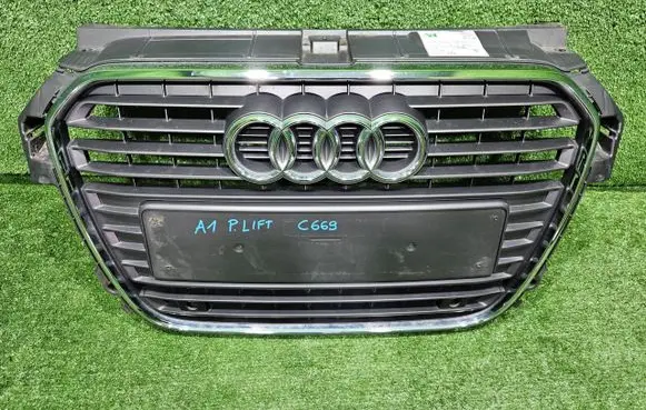 Audi A1 Front bumper upper radiator grill