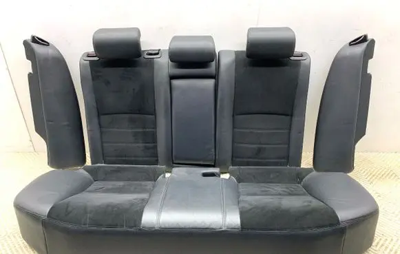 Toyota Avensis T270 Second row seats 