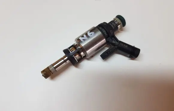 Volkswagen Tiguan Allspace Fuel injector 06G906036E