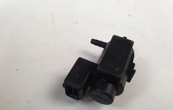 BMW 5 E60 E61 Turbo solenoid valve 1742712