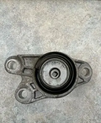 BMW i3 Rear coil spring rubber mount 6852228 33506852228