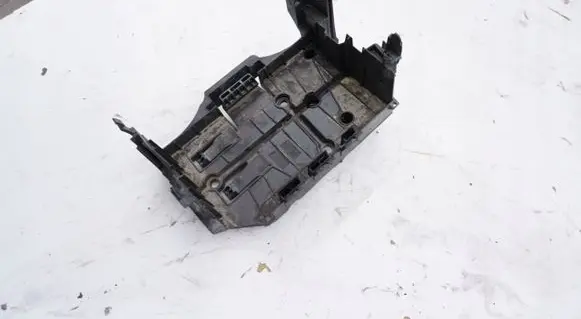 Peugeot 508 Battery tray 
