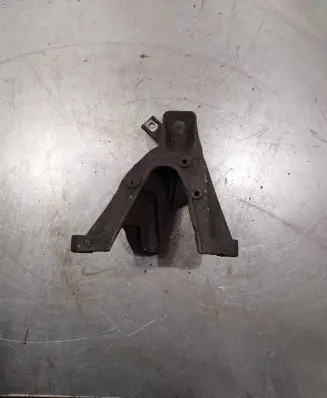 Audi A6 S6 C6 4F Engine mounting bracket 4f0199308P