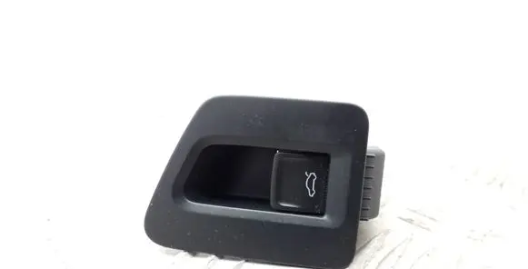 Volkswagen PASSAT B8 Tailgate opening switch 3G1867425