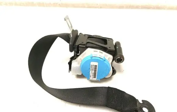 Mercedes-Benz A W176 Rear seatbelt A1768602385