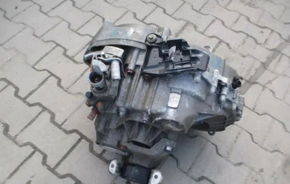 Volkswagen Transporter - Caravelle T5 Manual 7 speed gearbox 