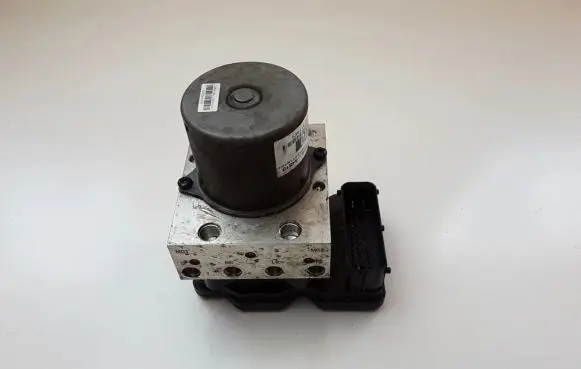 KIA Carens III ABS Pump 58910A4810