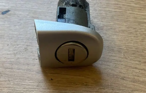 Seat Leon (1M) Ignition lock 1M0837167A
