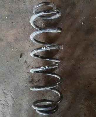 Volkswagen Golf V Rear coil spring