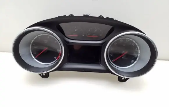 Opel Insignia B Speedometer (instrument cluster) 39113829