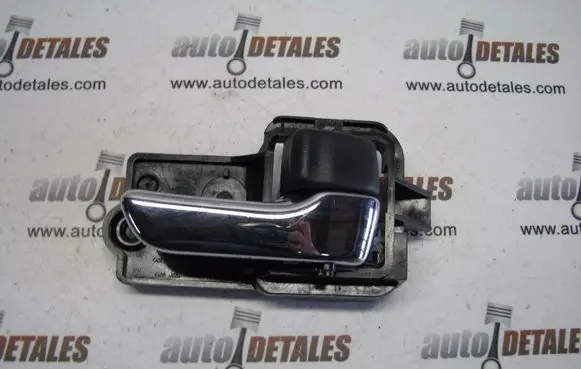 Toyota Avensis T220 Front door interior handle C2260A2