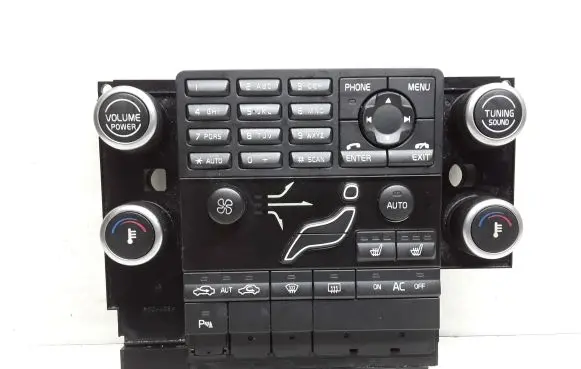 Volvo V70 Climate control unit 30782903