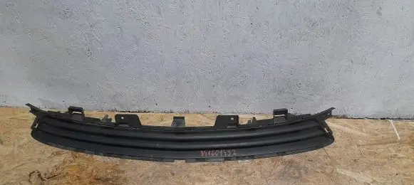 Opel Zafira C Front bumper lower grill 341601492