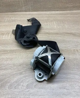 BMW 1 F20 F21 Front seatbelt 34078319C 7243308