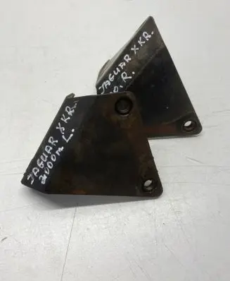 Jaguar XK8 - XKR Gearbox mounting bracket MJA6740AA