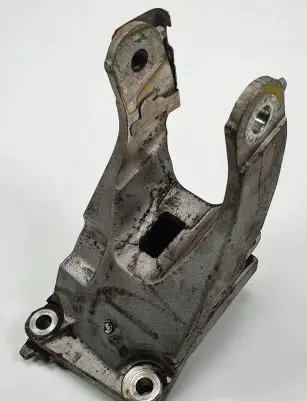 Citroen C5 Gearbox mounting bracket 9653919280
