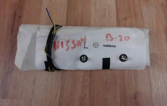 Nissan Leaf II (ZE1) Seat airbag 985H15SH0A