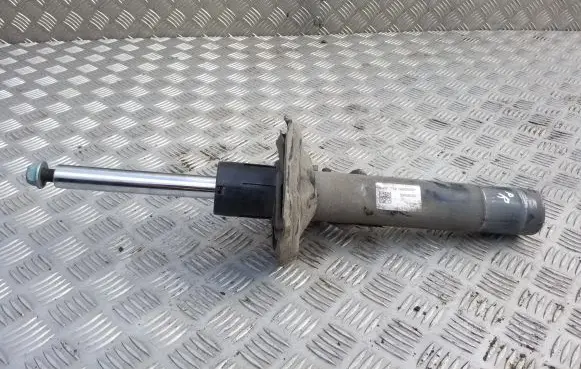 Audi Q3 F3 Front shock absorber/damper 5QF413031CH