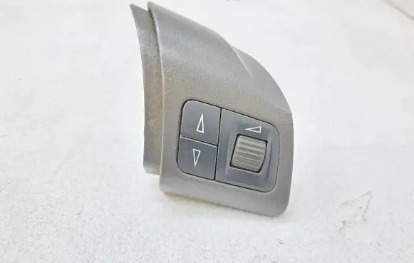 Opel Signum Steering wheel buttons/switches 88119804