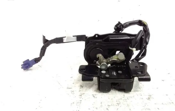 Lexus CT 200H Tailgate/trunk/boot lock/catch/latch