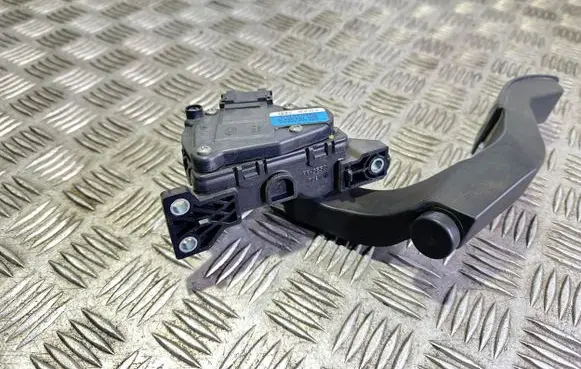 Skoda Superb B5 (3U) Accelerator throttle pedal 8D1723523N 6PV00837602