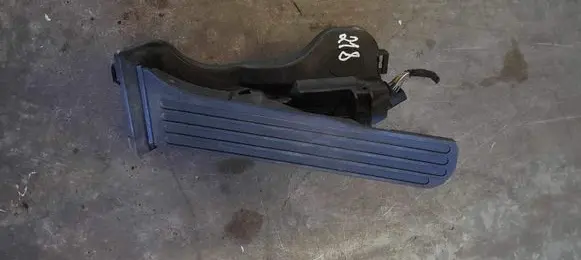 Volkswagen Jetta V Accelerator throttle pedal 1K1721503P 200606