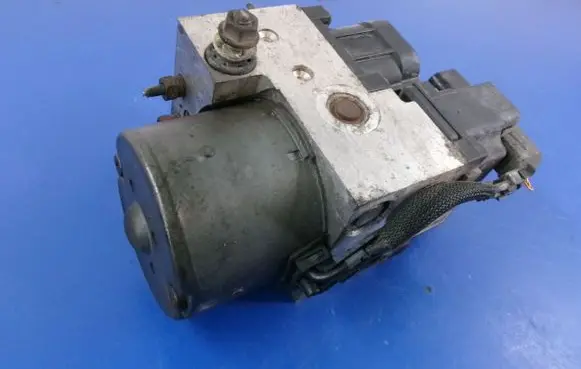 Toyota Corolla E110 ABS Pump 44510-02050RL