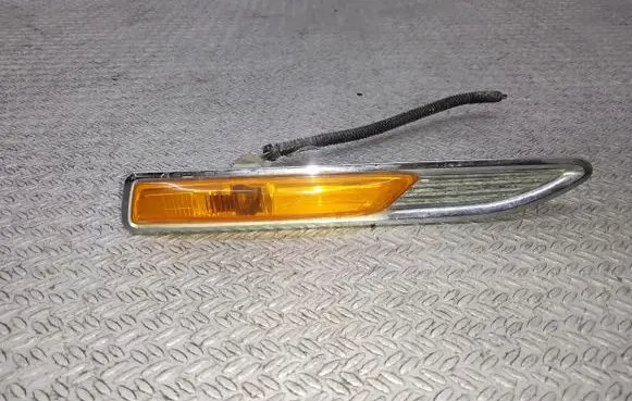 Ford Mondeo MK IV Front fender indicator light 7S7113K354AD