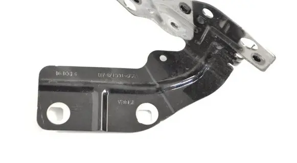 BMW 4 F36 Gran coupe Fender mounting bracket FK72116C175AB