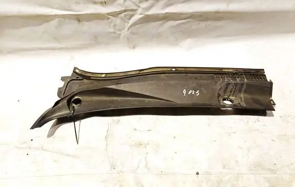 Toyota Avensis T250 Wiper trim 5578205030 55782-05030