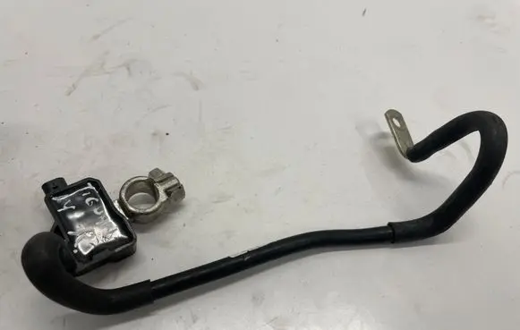 Volkswagen Tiguan Negative earth cable (battery)