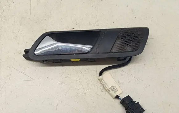 Volkswagen PASSAT B6 Rear door interior handle 3C4839113
