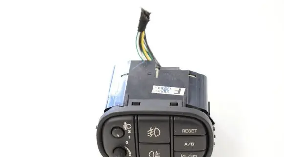 Renault Laguna III Light switch 2R8311654F