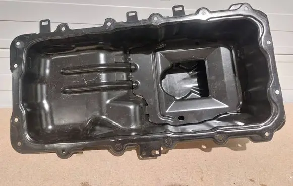 Ford Mustang VI Oil sump BL3E6675DA BR3Z6675A