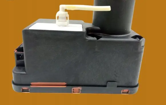 Volkswagen Golf III Central locking vacuum pump 1H0962257G