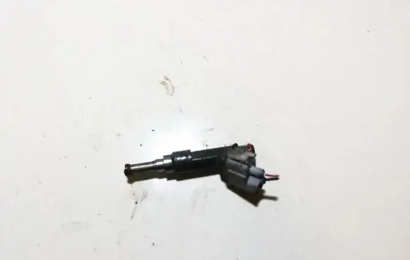 Toyota Prius (XW50) Fuel injector 50053216 2325037080