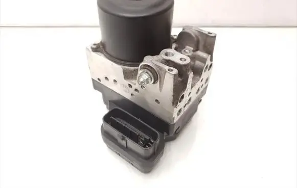 Lexus IS 220D-250-350 ABS Pump 4454053240 02K547428 1338008650
