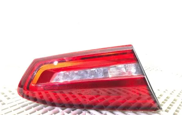 Ford Focus Rear/tail lights JX7B-13A603-CC