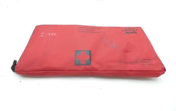 Audi A5 8T 8F First aid kit 8K0860282