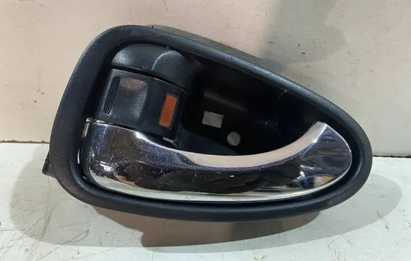 Toyota Avensis T270 Rear door interior handle 6920605050