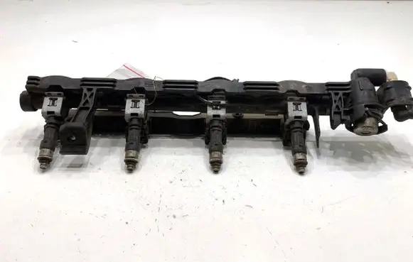 Ford Fiesta Fuel main line pipe VP8A6UAB