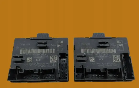 Volkswagen PASSAT B8 Other control units/modules 5Q0959592E