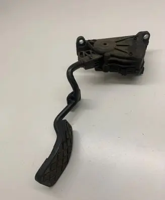 Audi A6 S6 C6 4F Accelerator throttle pedal 4F2721523 6PV00898402