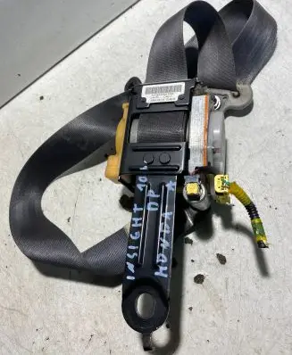 Front seatbelt