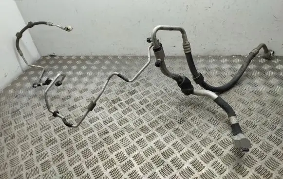 Audi A4 S4 B8 8K Air conditioning (A/C) pipe/hose 8K1260712B