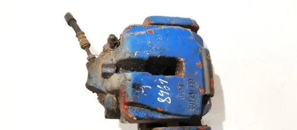 BMW 5 GT F07 Front brake caliper 6024330