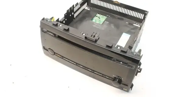 Toyota Prius (XW20) Radio/CD/DVD/GPS head unit 8612047240