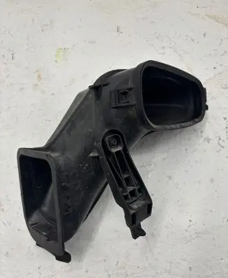 BMW 7 E65 E66 Air intake duct part 8379956