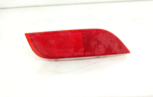 Subaru Impreza IV Rear tail light reflector 32302R